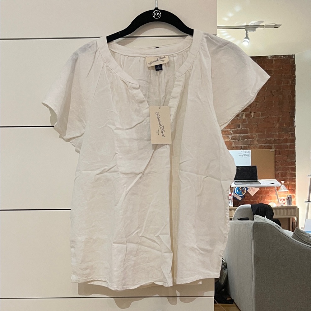 Universal Thread Cream Women's Blouse